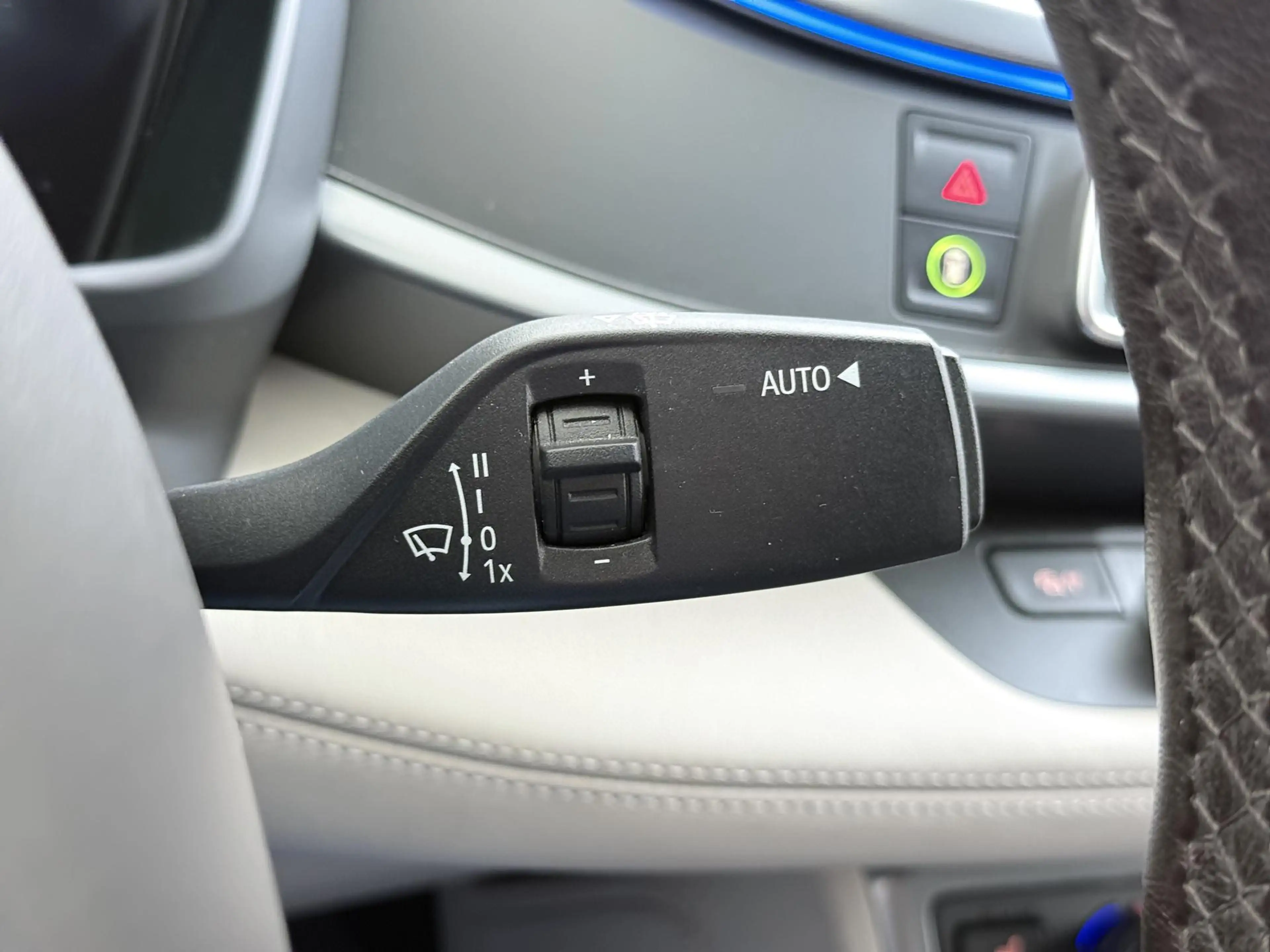 BMW i8 1.5 PROGRESSIVE PACK| HARMAN KARDON| HEAD UP DISPL — photo 23