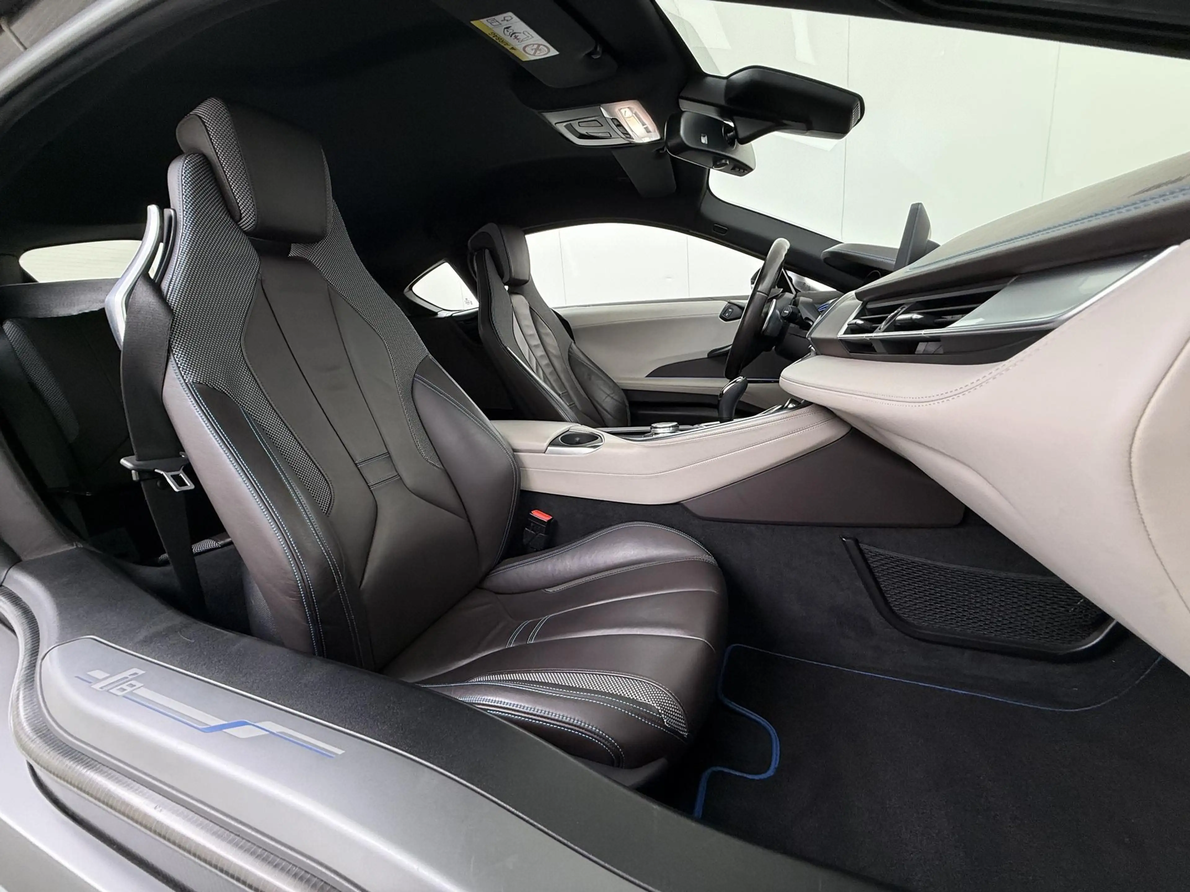 BMW i8 1.5 PROGRESSIVE PACK| HARMAN KARDON| HEAD UP DISPL — photo 42