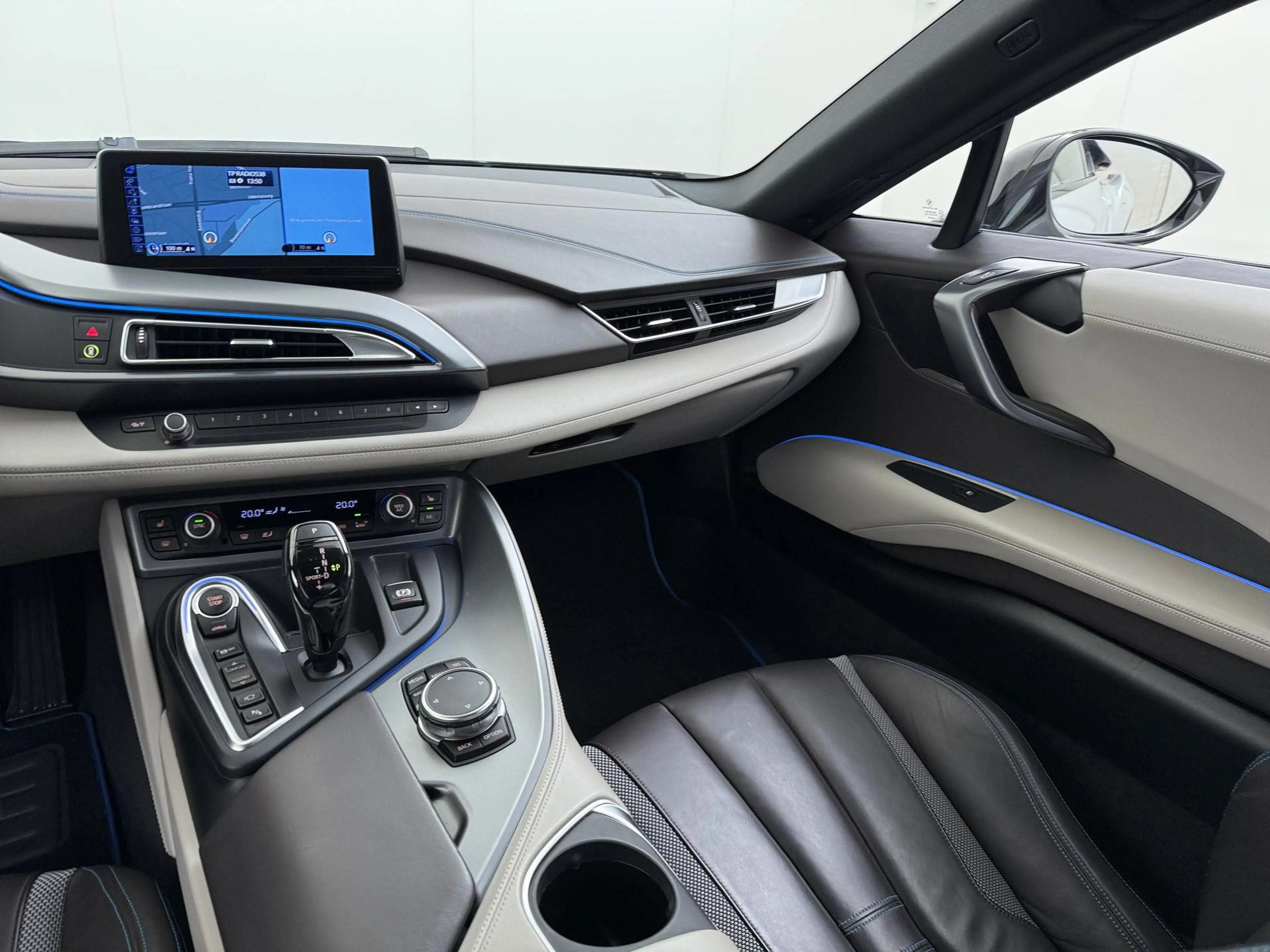 BMW i8 1.5 PROGRESSIVE PACK| HARMAN KARDON| HEAD UP DISPL — photo 21