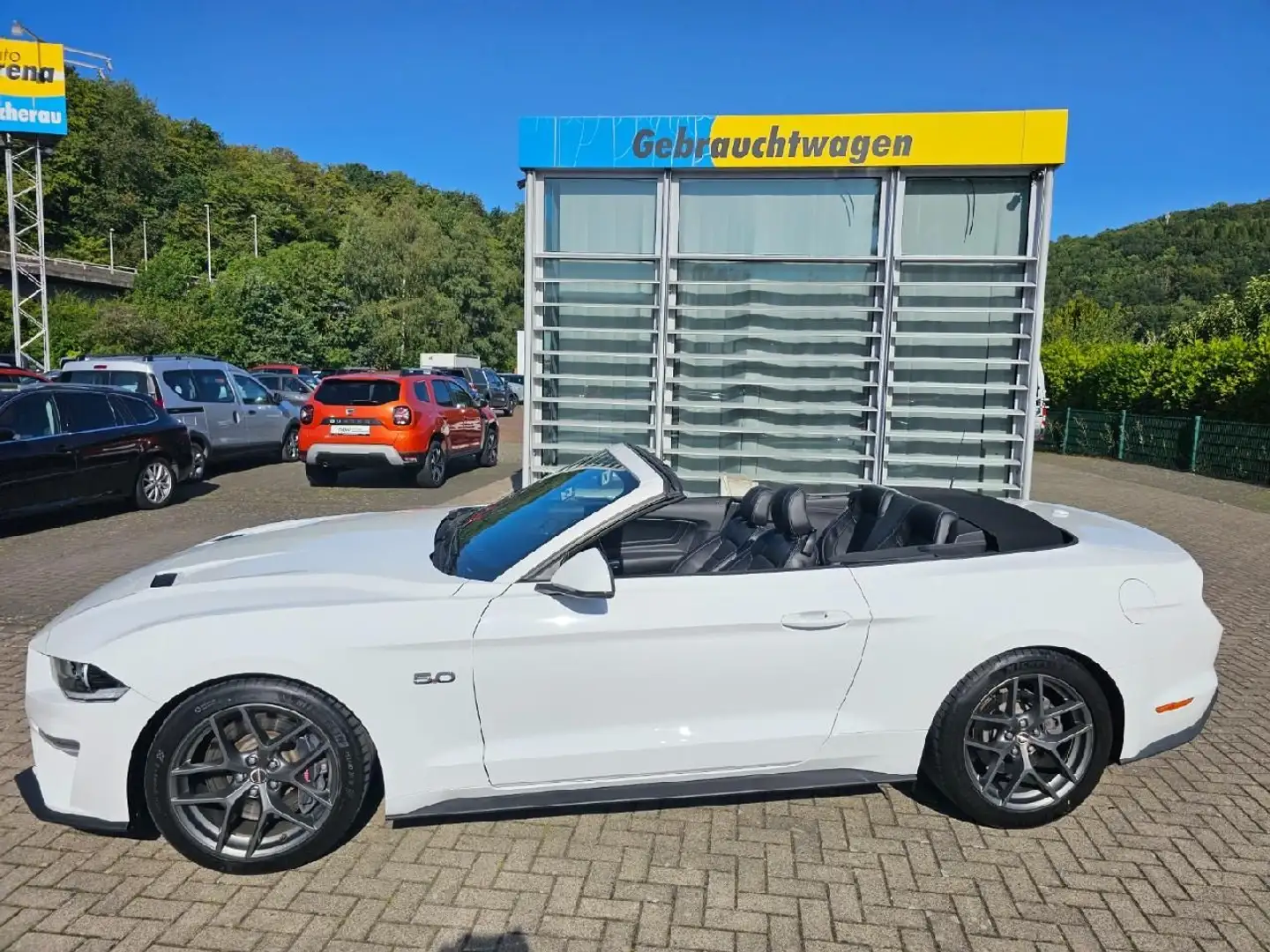 Ford Mustang GT Convertible Weiß - 2