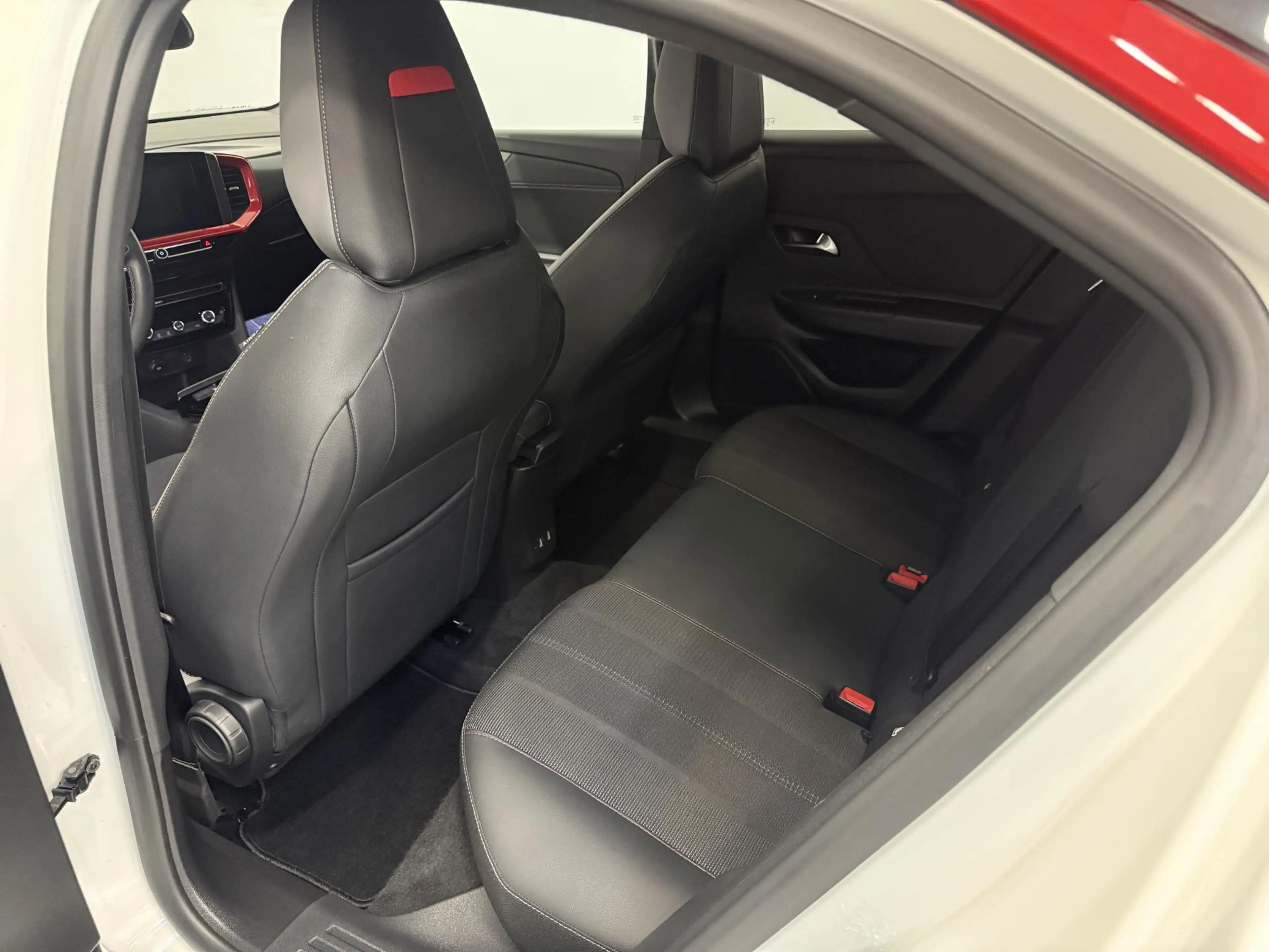Opel Mokka-E Electric Ultimate 50 kWh SoH 100% / Carplay / Came — photo 14