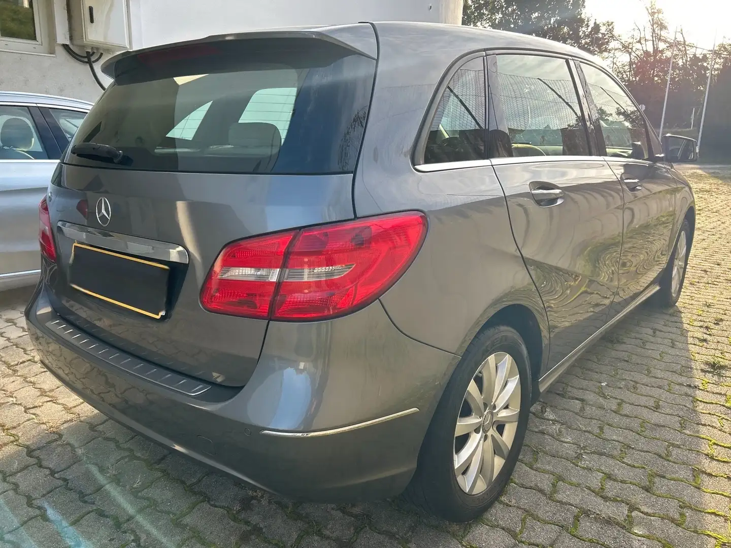 Mercedes-Benz B 180 B 180 CDI Automatik Gris - 2