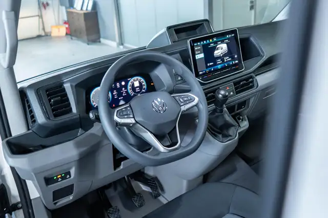 Volkswagen Crafter view 13