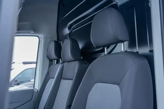 Volkswagen Crafter view 14
