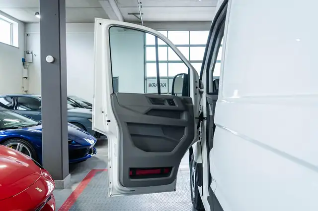 Volkswagen Crafter view 12