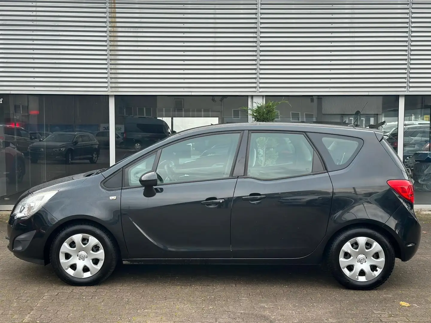 Opel Meriva B Selection Schwarz - 2