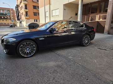 523i