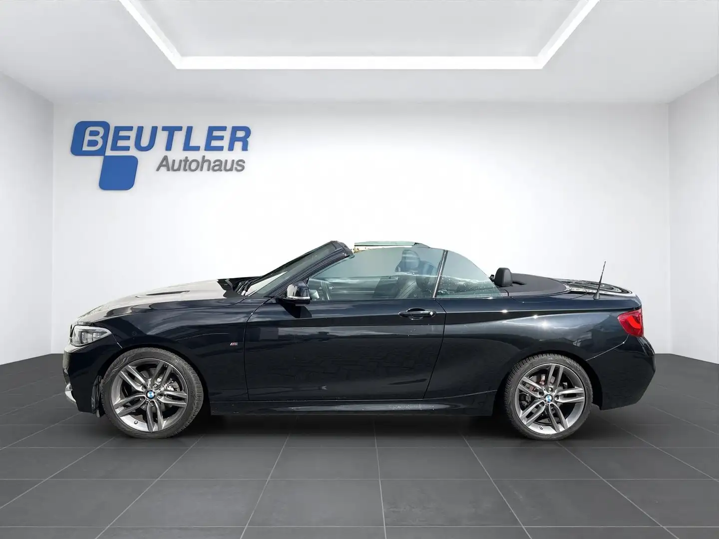 BMW 220 iA Cabrio M Sport H&K Xenon Navi AHK KomfZug Nero - 2
