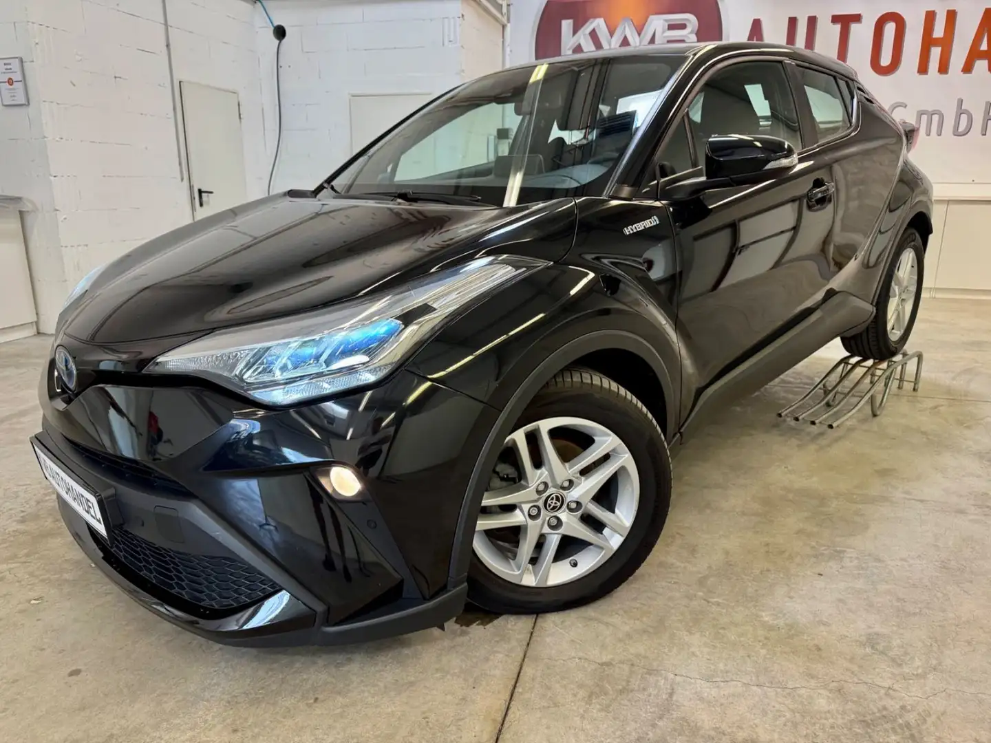 Toyota C-HR 2.0 Hybrid Business Edition Navi Kamera Noir - 1