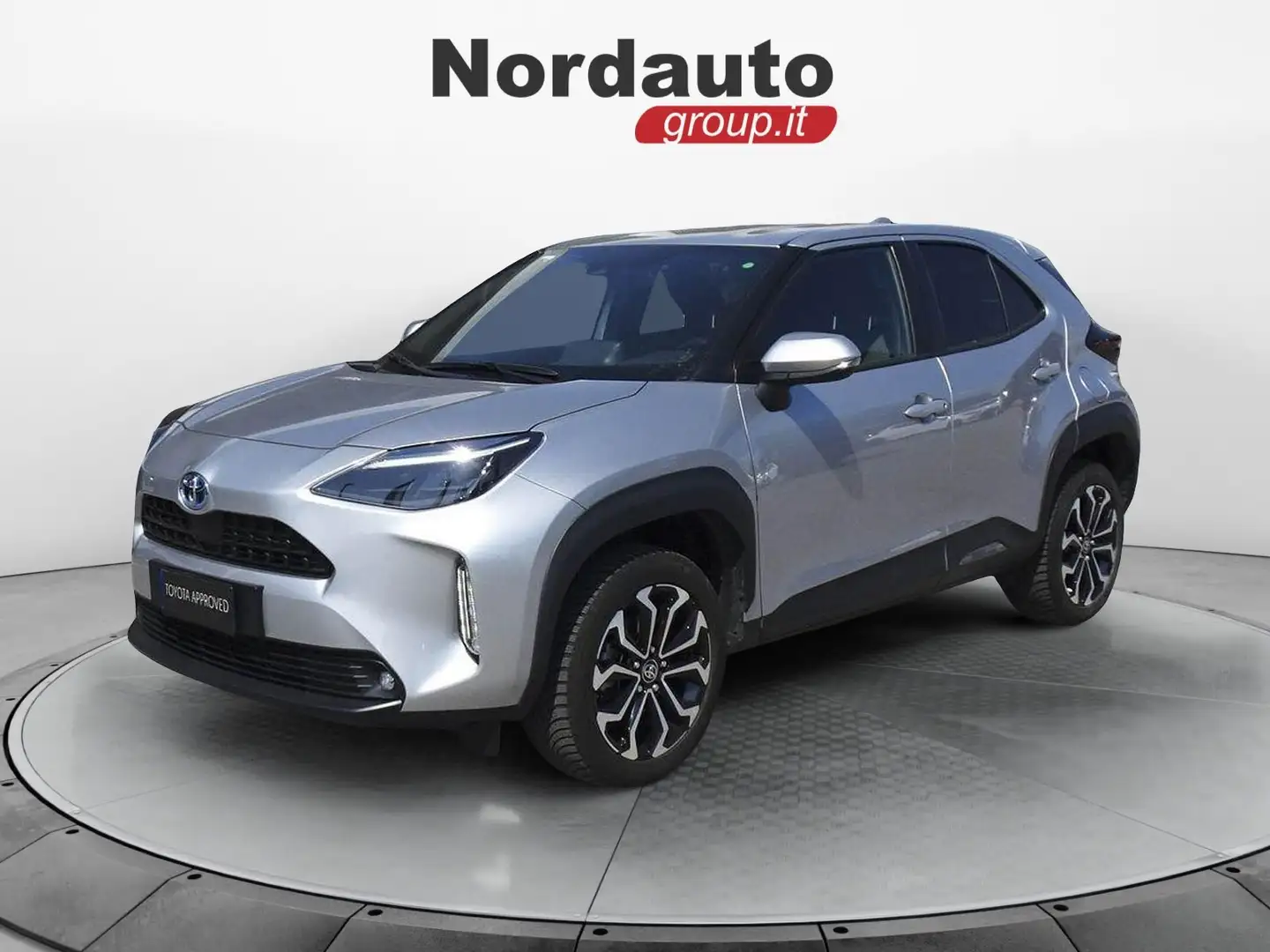 Toyota Yaris Cross Yaris Cross 1.5 Hybrid 5p. E-CVT AWD-i Trend Argento - 1