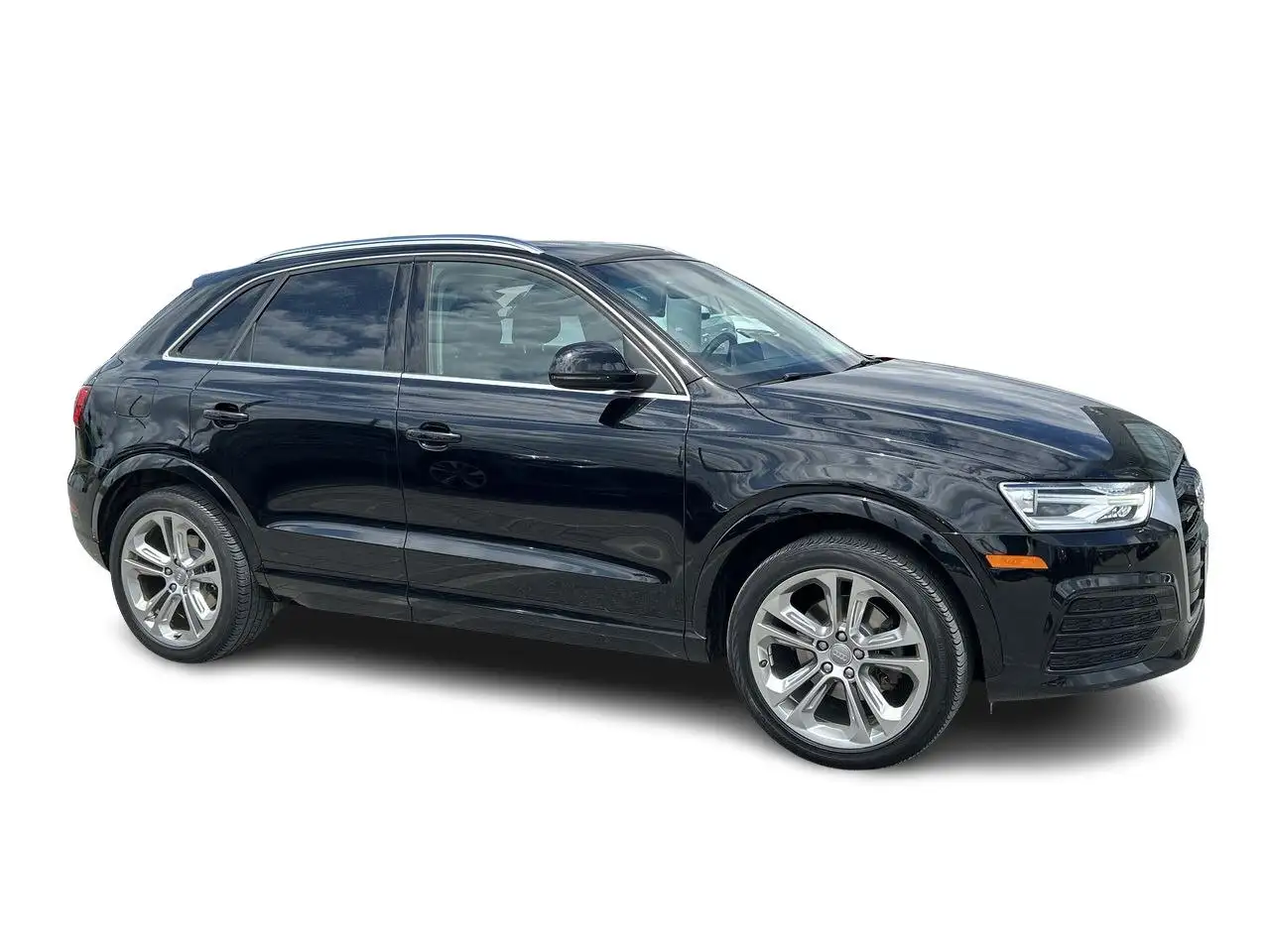 Audi Q3 photo Audi Q3