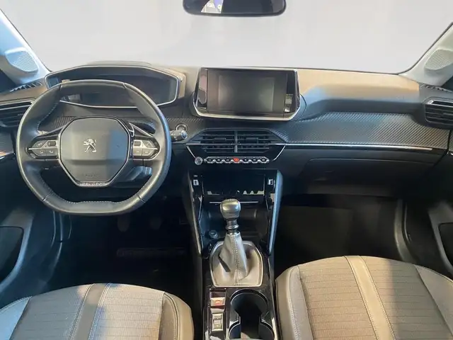 Peugeot 208 view 6