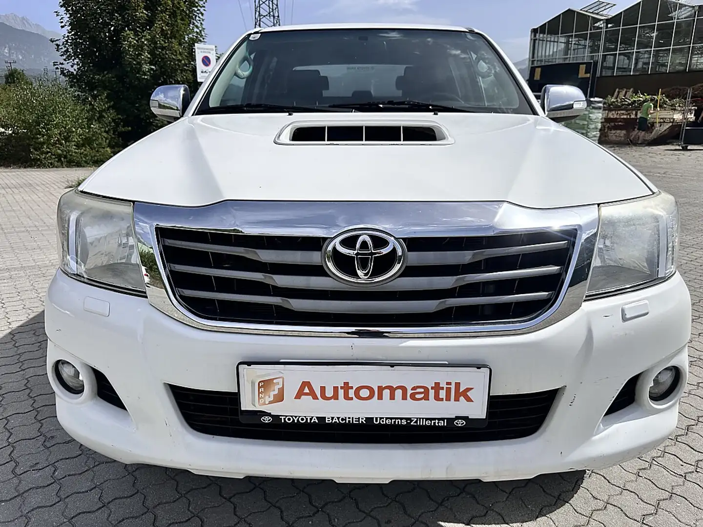 Toyota Hilux DK City 4x4 3,0 D-4D 170 Aut. Weiß - 2
