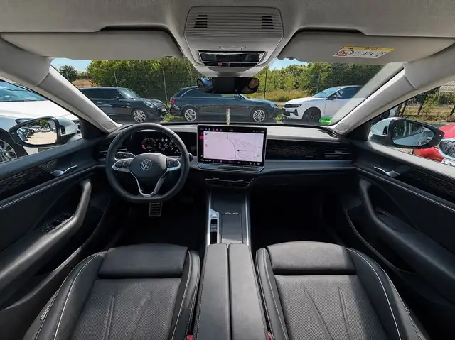 Volkswagen Passat view 7