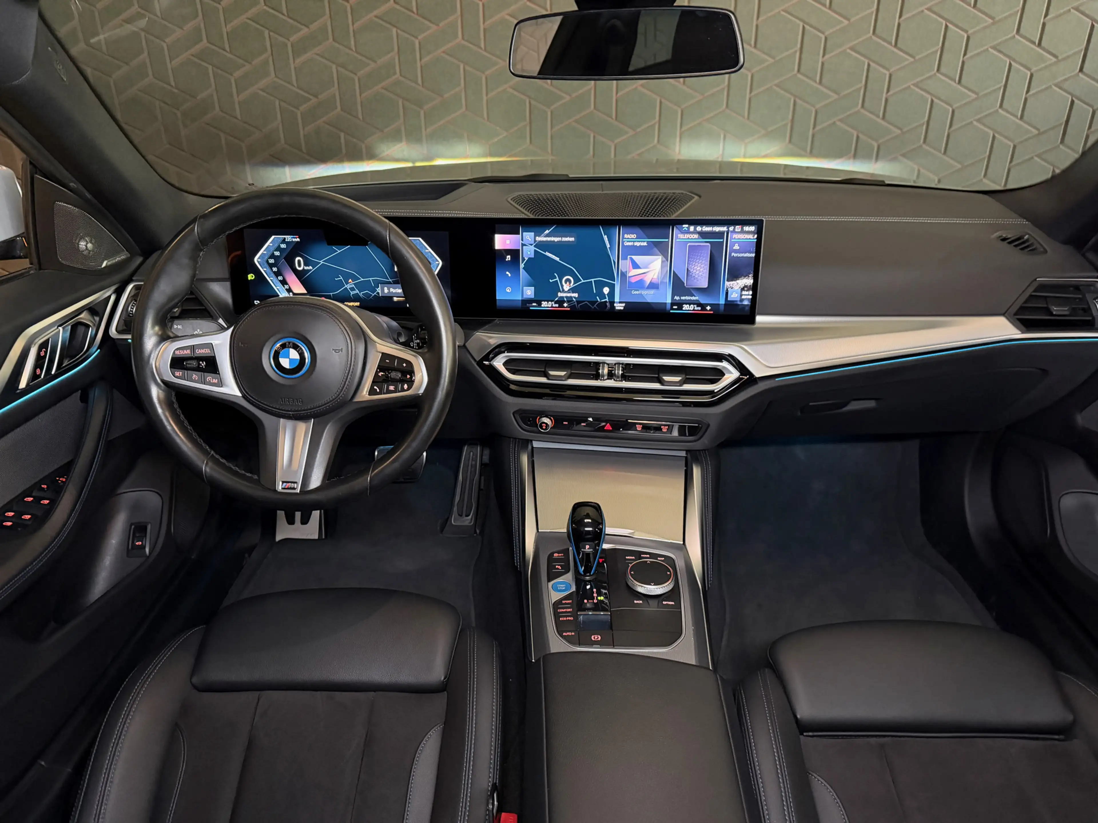 BMW i4 eDrive40 High Exe 84 kWh | M-sport | Camera | Head — photo 12