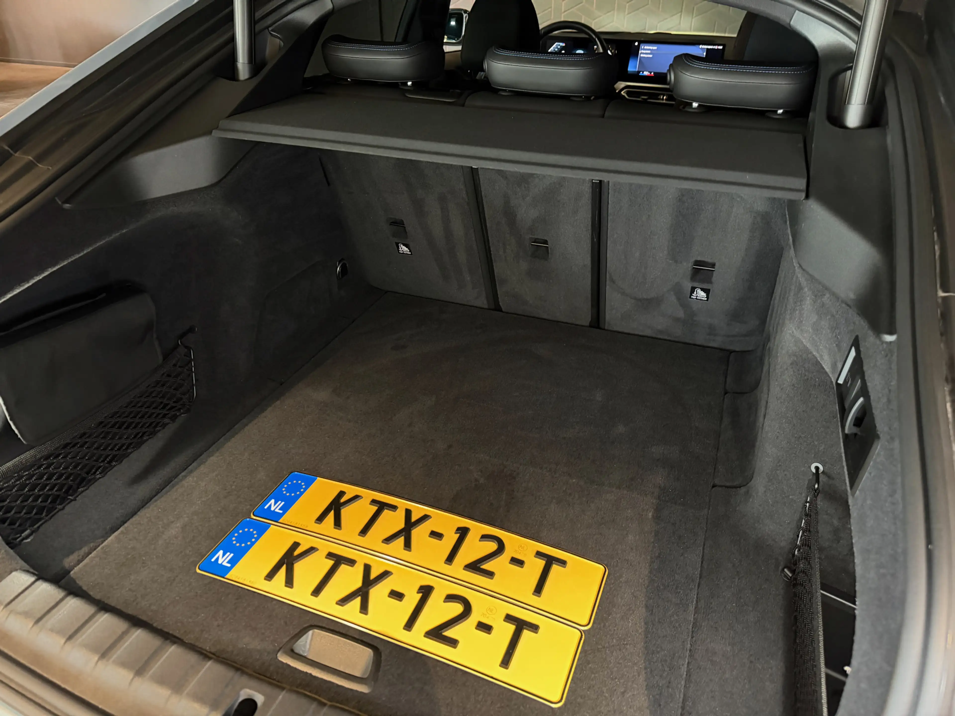 BMW i4 eDrive40 High Exe 84 kWh | M-sport | Camera | Head — photo 11