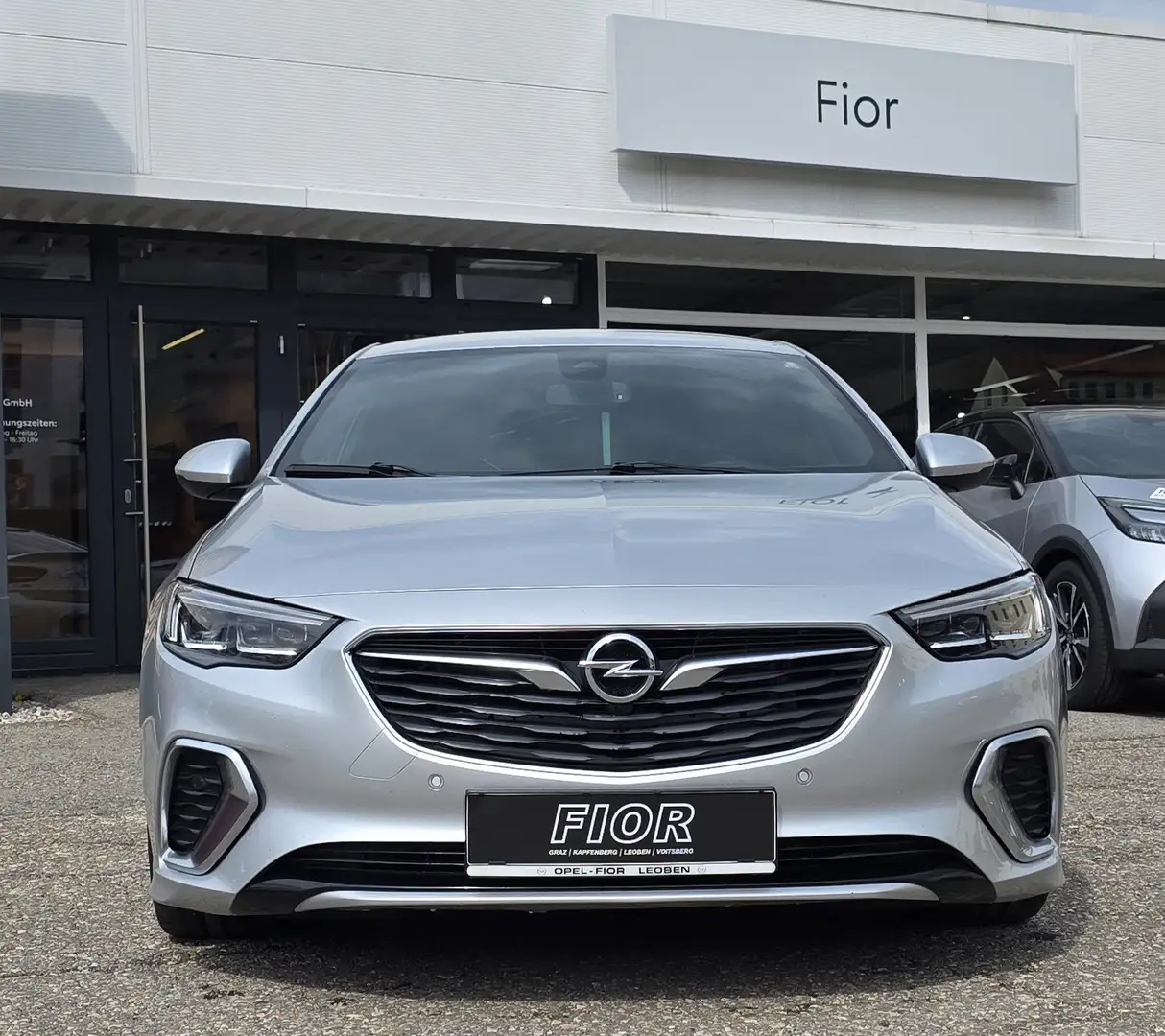 Opel Insignia B Grand Sport GSi 4x4 Silber - 2