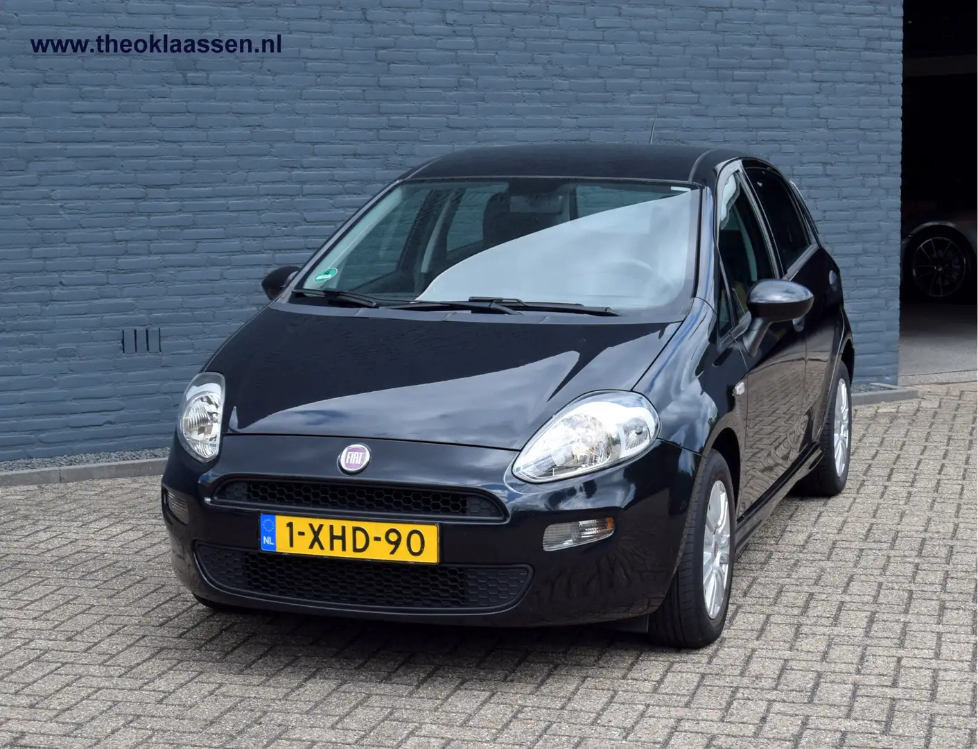 Fiat Punto Evo 0.9 TwinAir Street Cool Zwart - 2