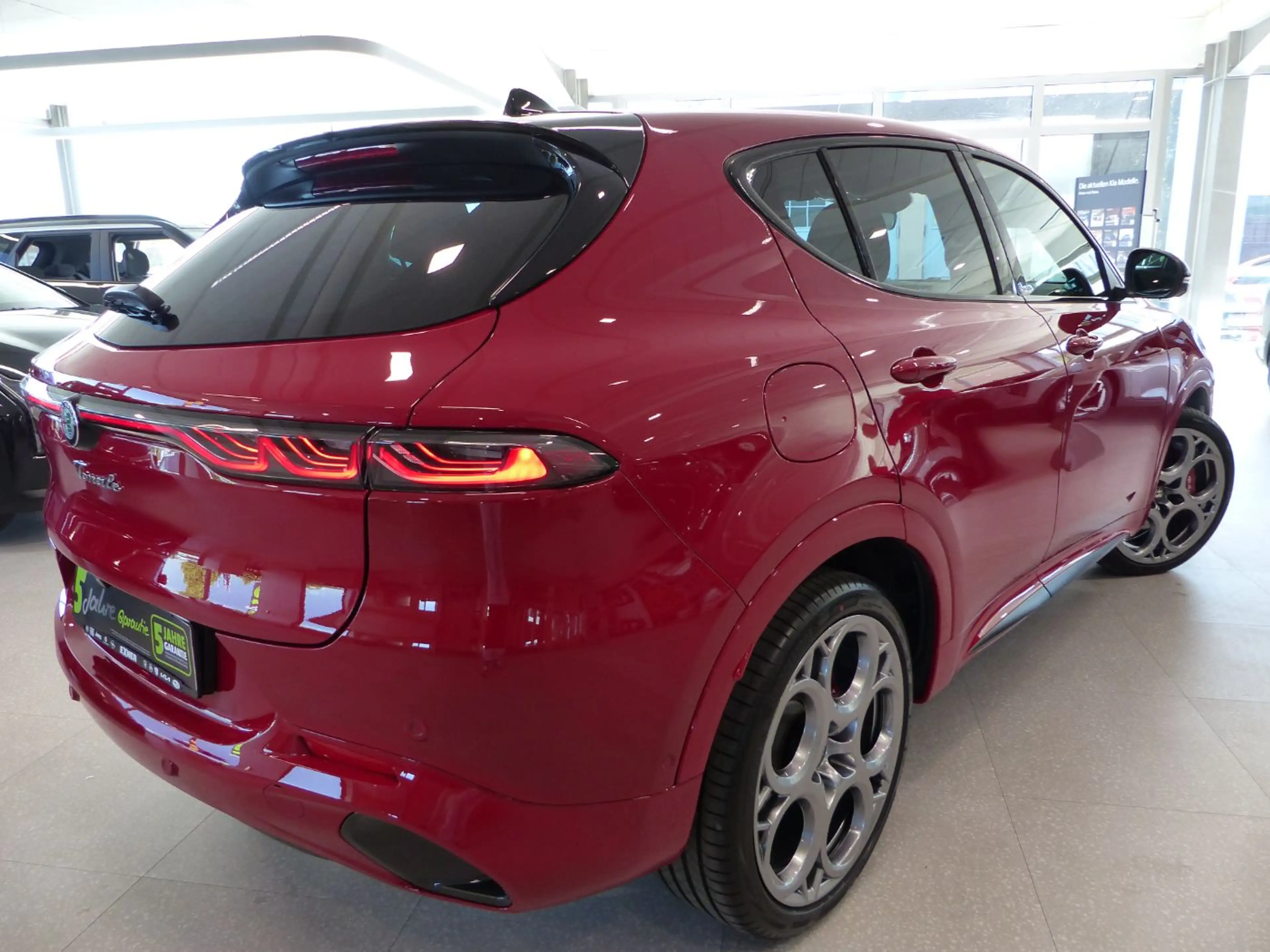 Alfa Romeo Tonale 1.5 Mild Hybrid TRIBUTO ITALIANO ACC+LED — photo 3