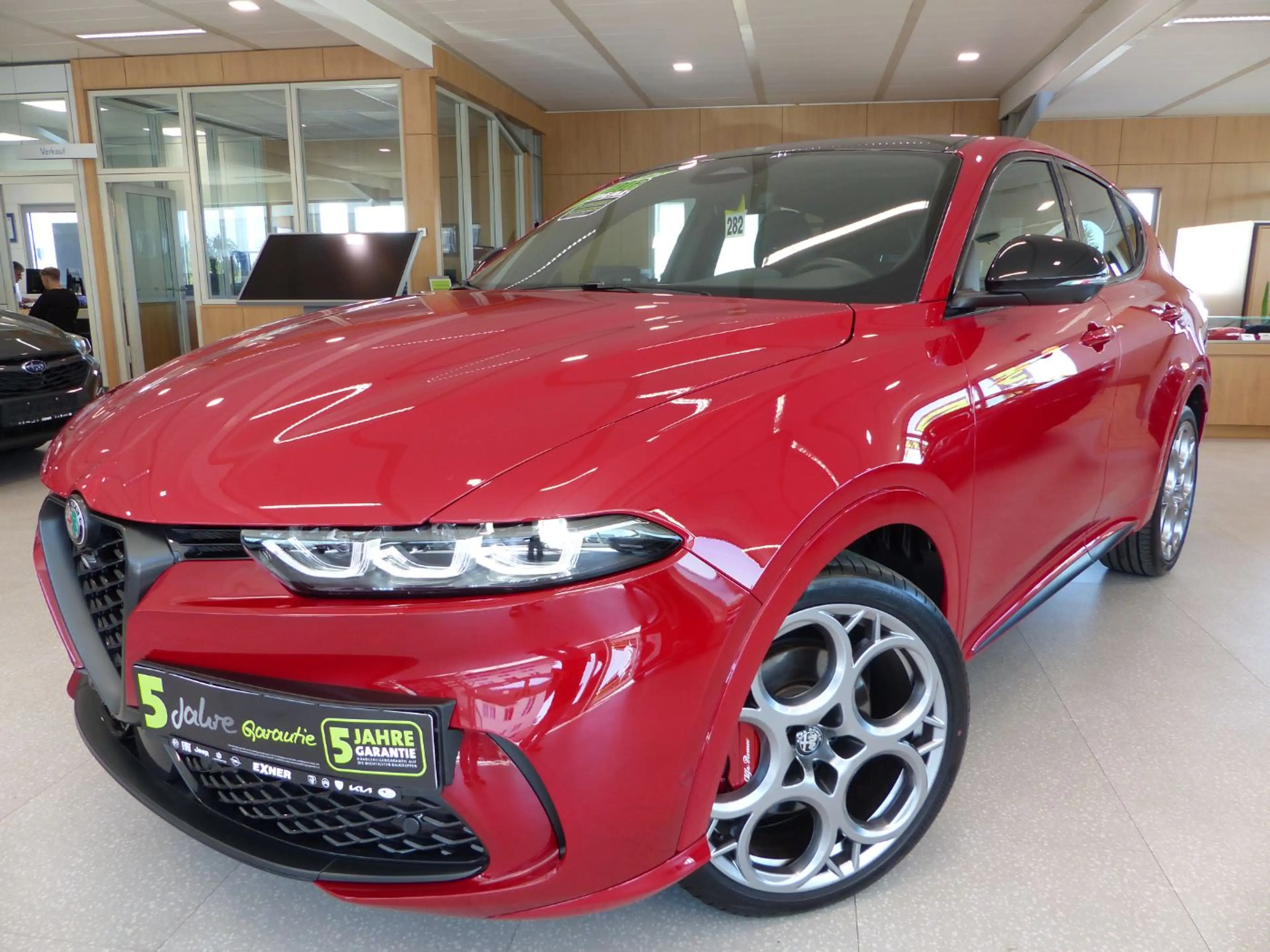 Alfa Romeo Tonale 1.5 Mild Hybrid TRIBUTO ITALIANO ACC+LED — photo 2