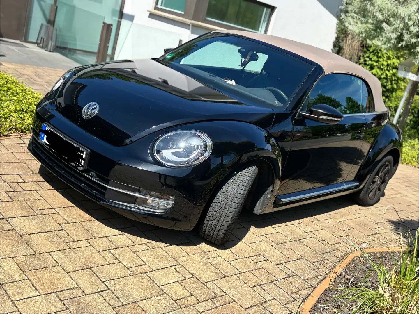 Volkswagen Beetle The Beetle Cabriolet 1.4 TSI Exclusive Sport Schwarz - 1