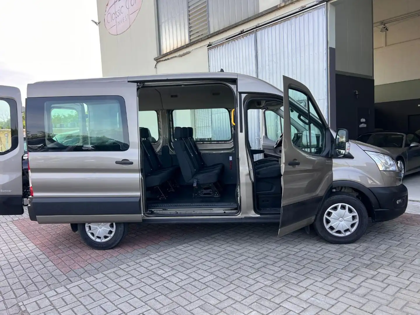 Ford Transit Bus 350 2.0 EcoBl. 170CV PL-TM Comb compl.solBUS 9 Bronce - 1