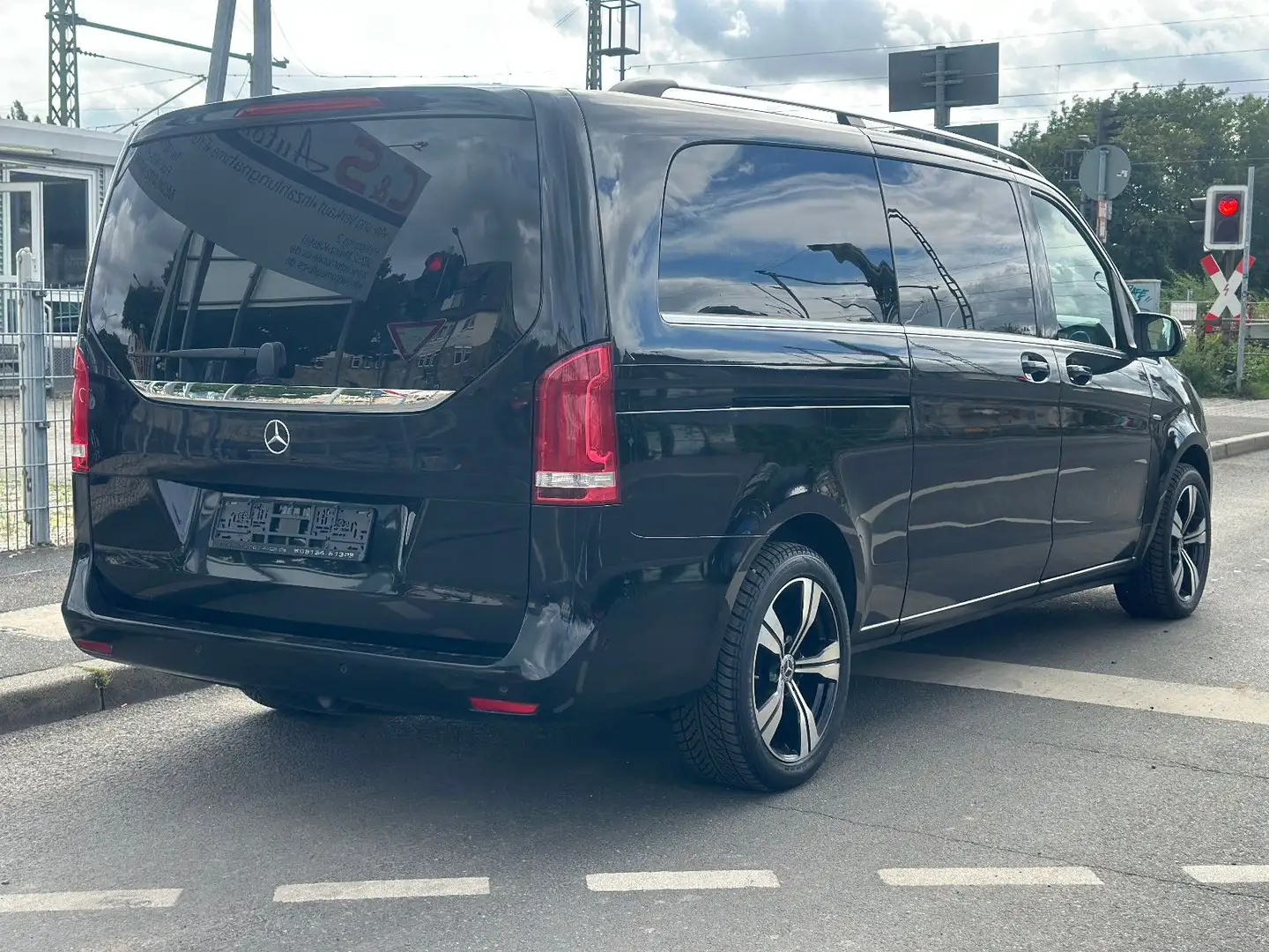Mercedes-Benz V 250 d 4MATIC AVANTGARDE*EXTRA LANG+M.2018 Noir - 2