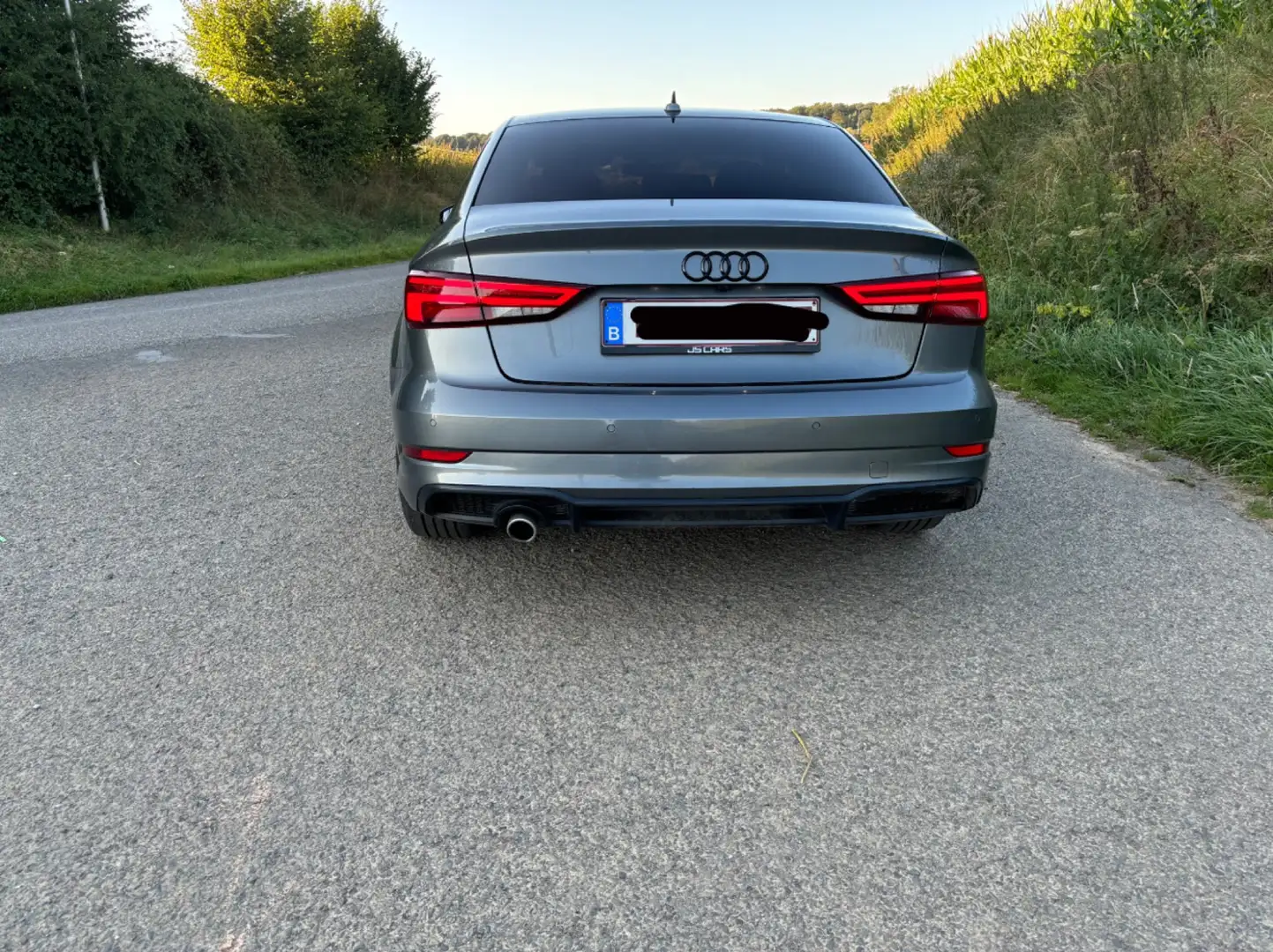 Audi A3 S-Line Sedan 1.6 TDi S tronic - 2