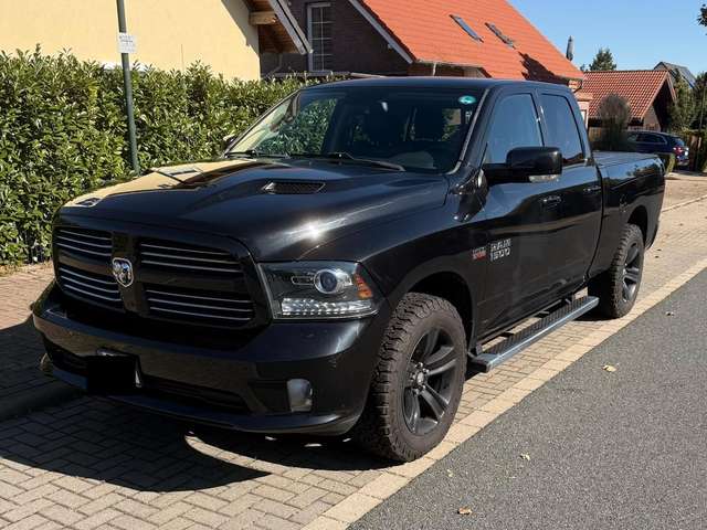 Imagine Dodge RAM 1500 Sport