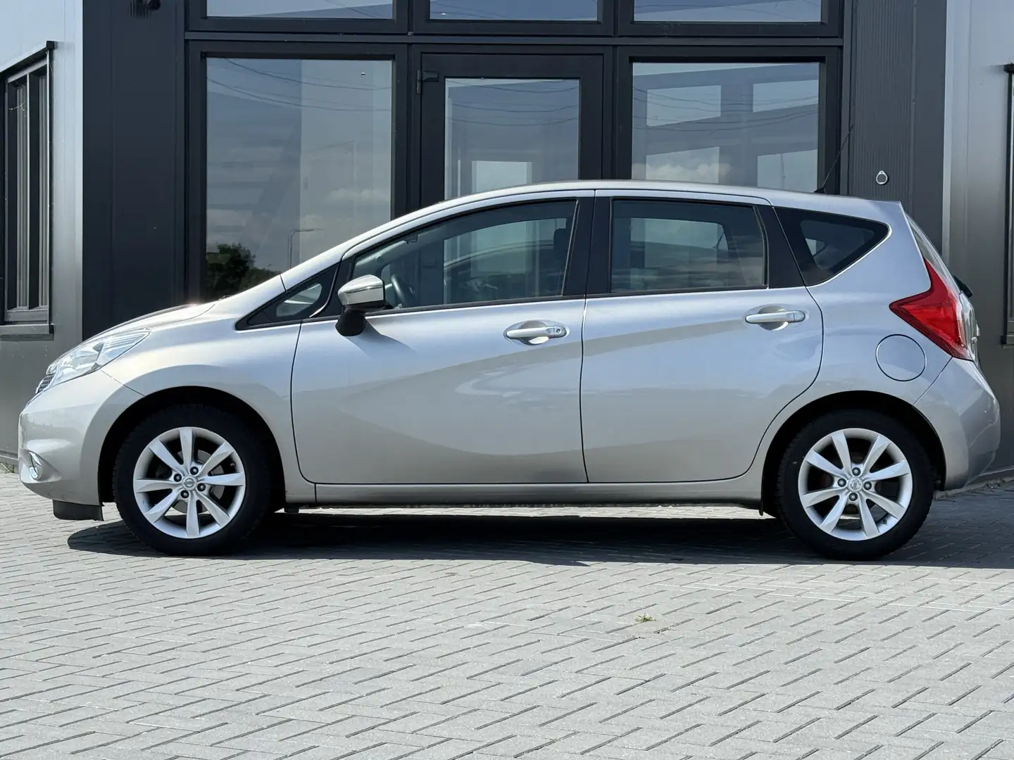 Nissan Note 1.2 DIG-S Acenta Airco | Cruise | Bluetooth | Nwe Grijs - 2