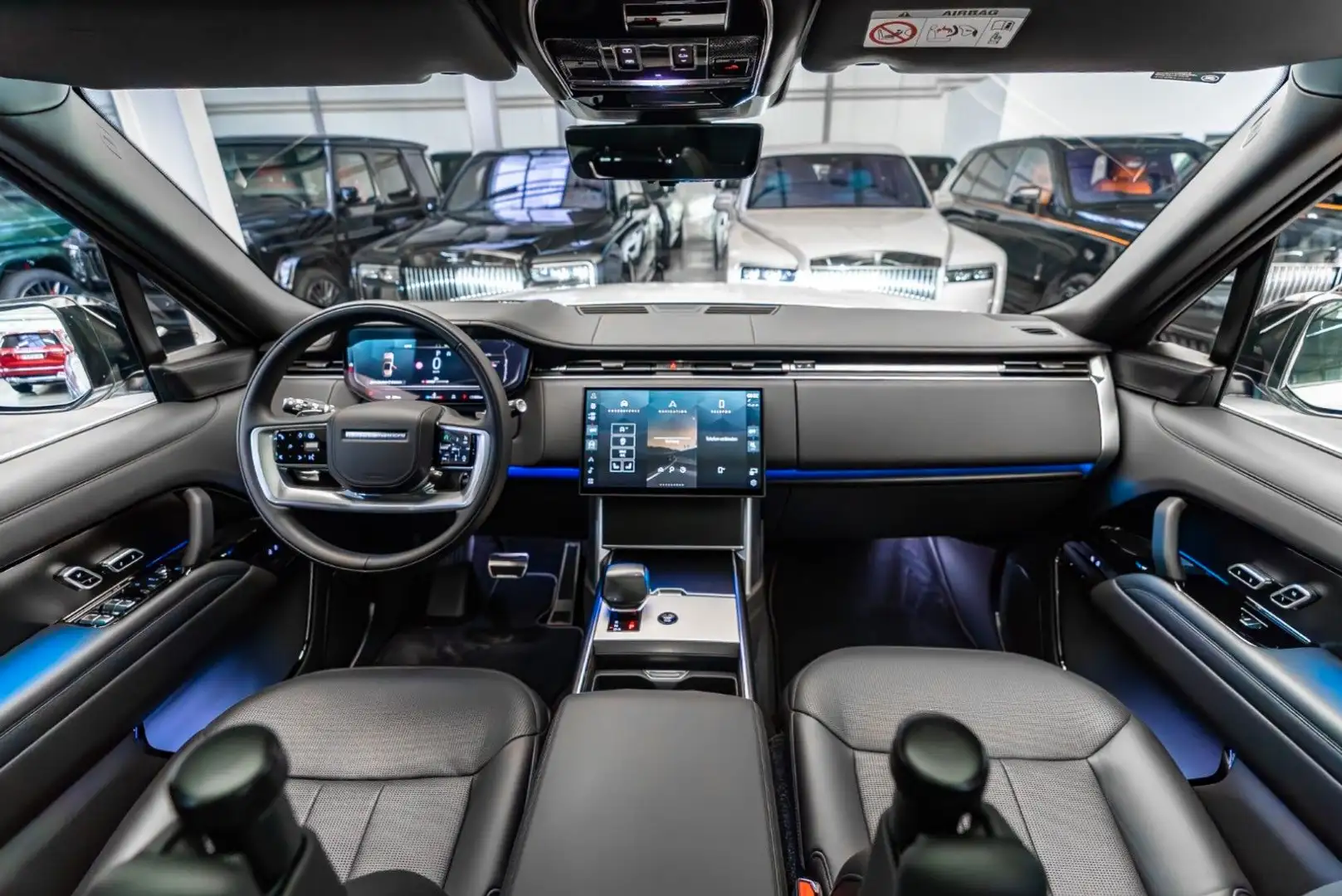 Land Rover Range Rover P615 SV SWB / Fond TV / Hot-Stone Silber - 2