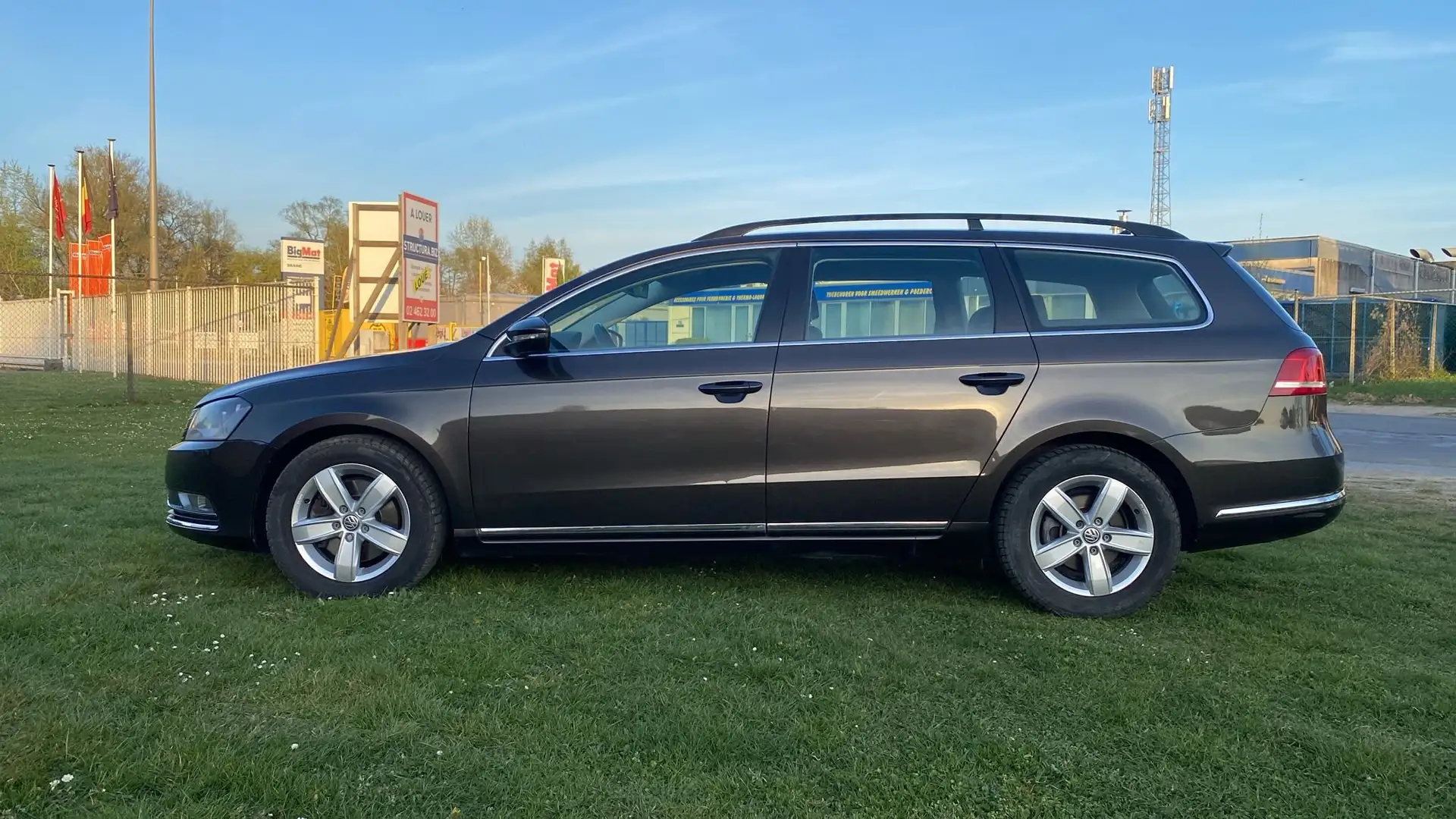 Volkswagen Passat Variant ✅ SW 1.6 CR TDi Marrón - 2