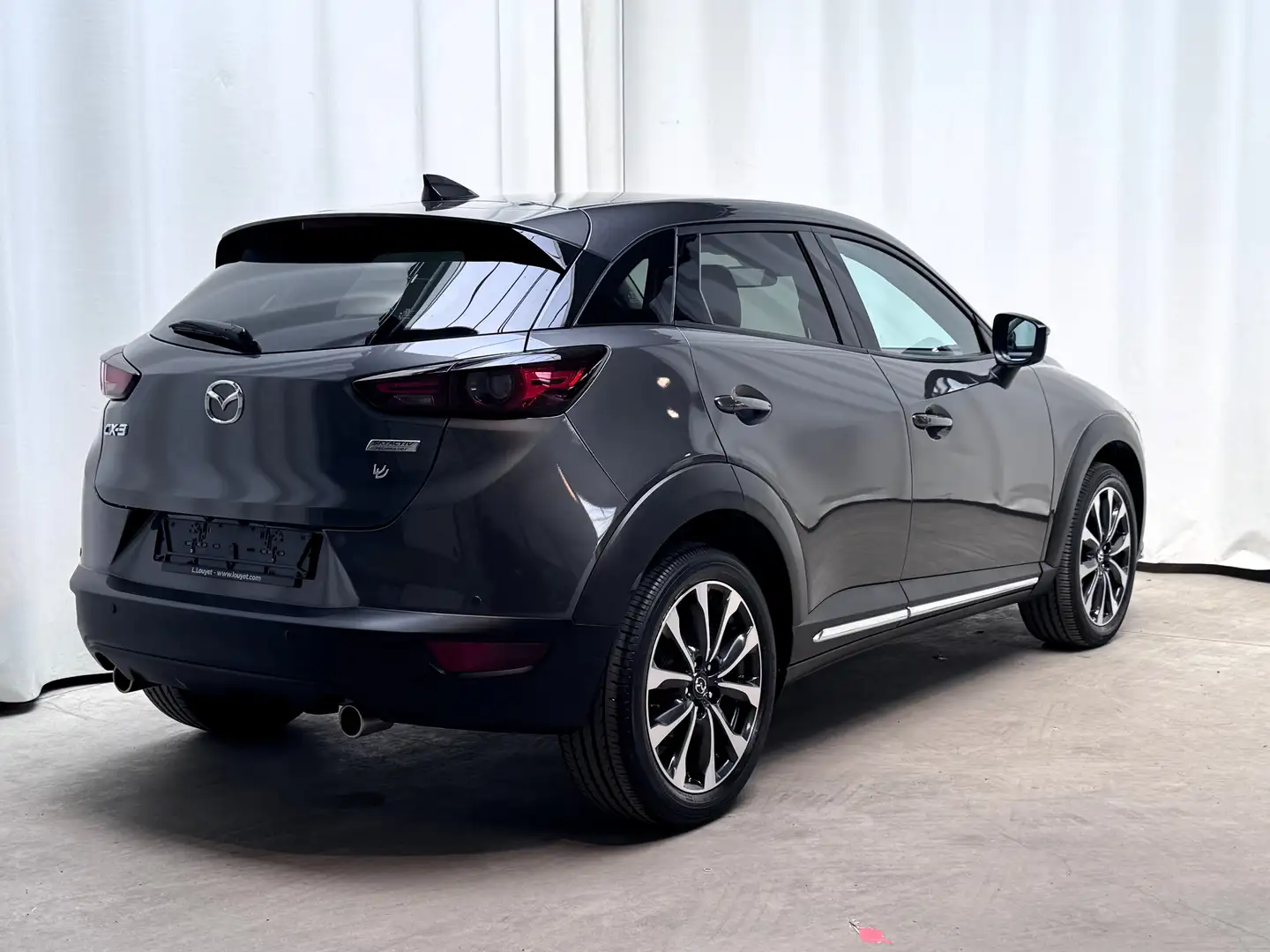 Mazda CX-3 2.0i SKY-G Hakoné / 22.339 km / Garantie 1 an Šedá - 2