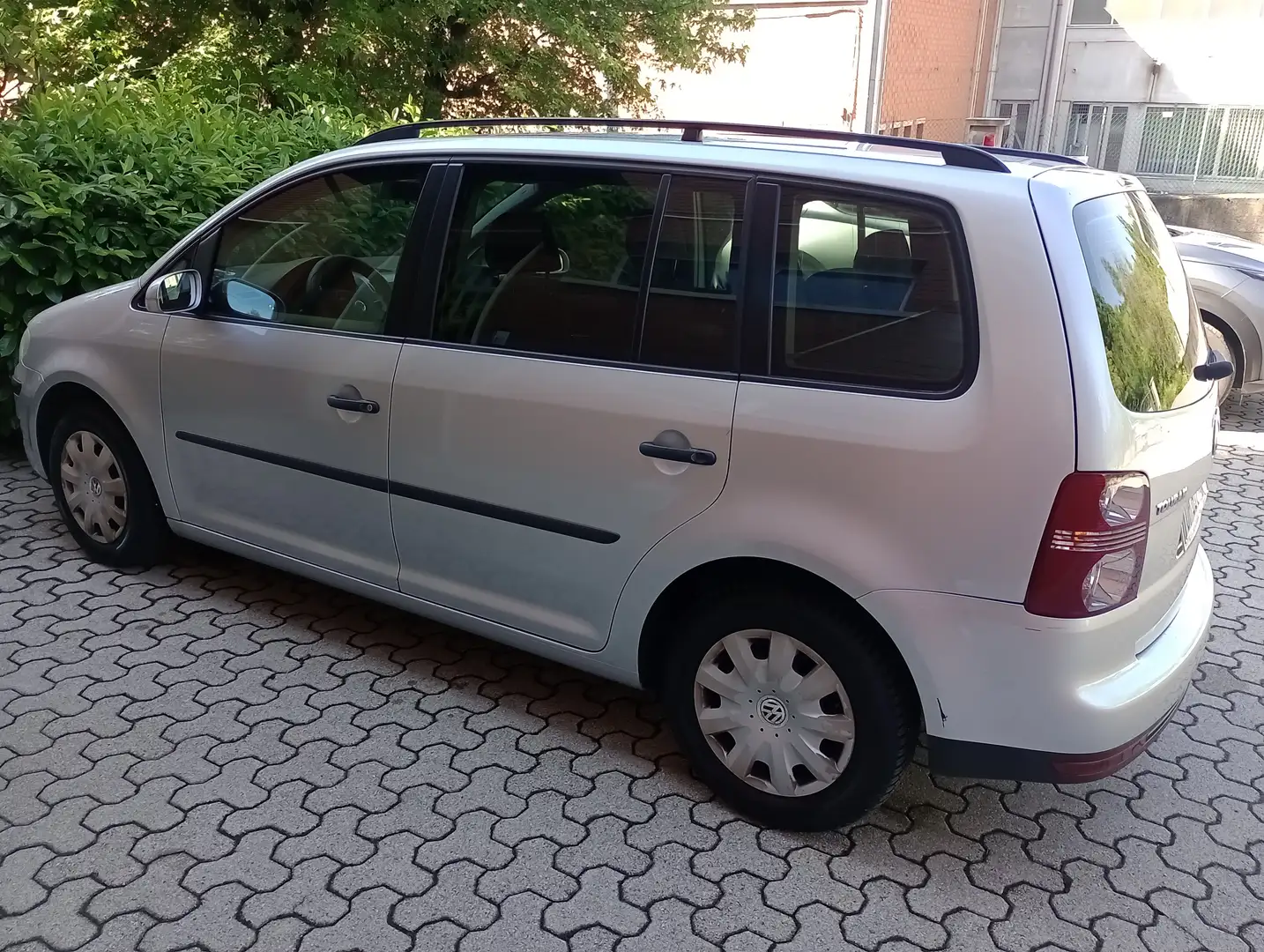 Volkswagen Touran Touran I 2007 1.6 bi-fuel G Gris - 1
