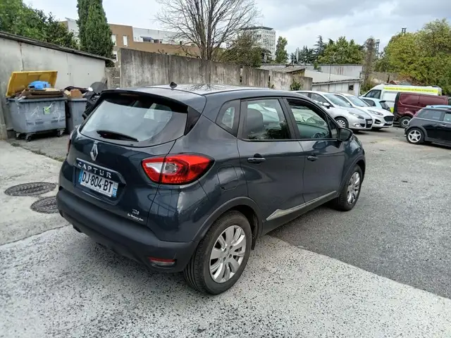Renault Captur view 4