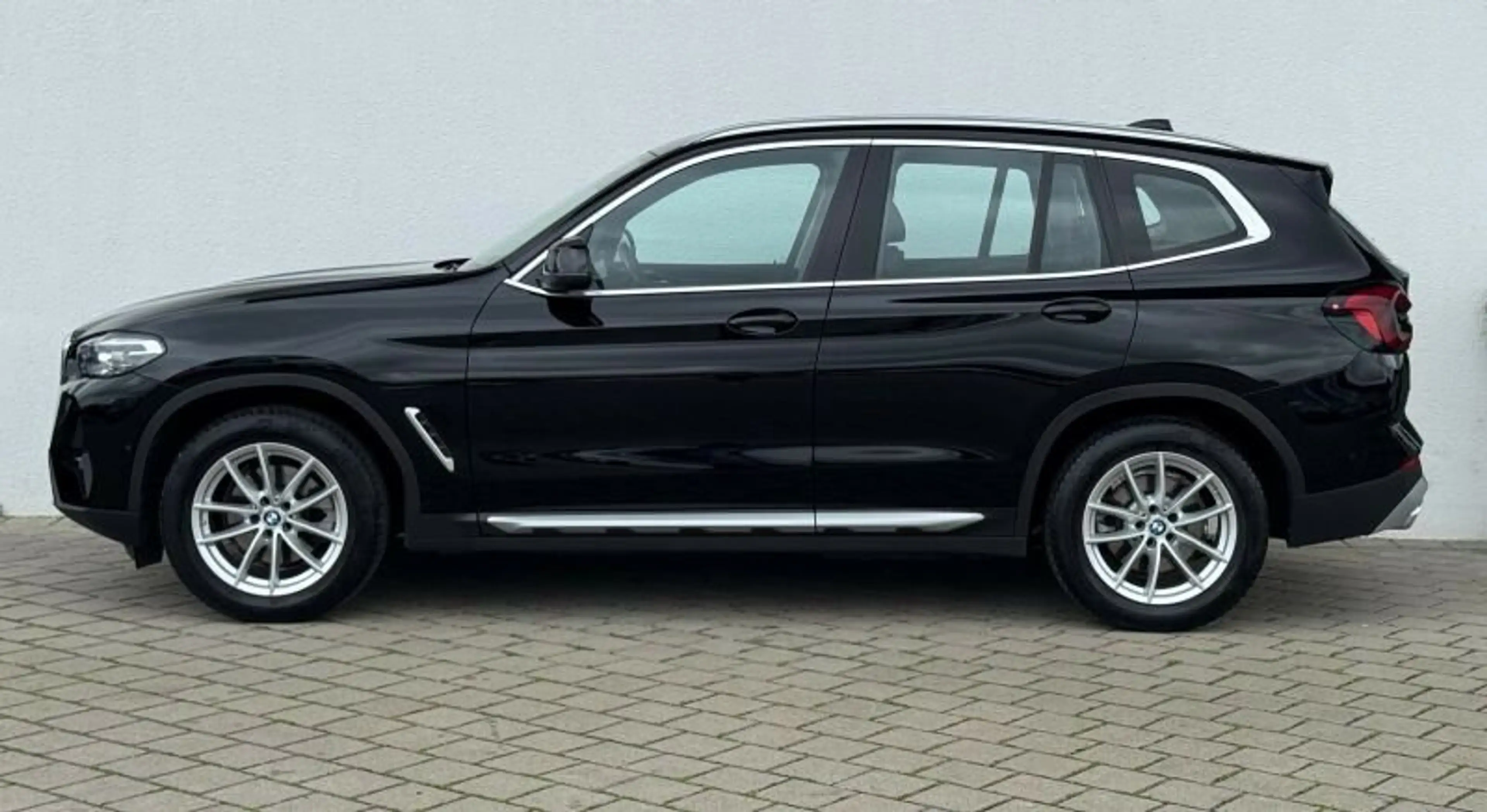 BMW X3 xDrive20d LED/HUD/DrivingAss/Memo/Shz LED/HUD/Driv — photo 7