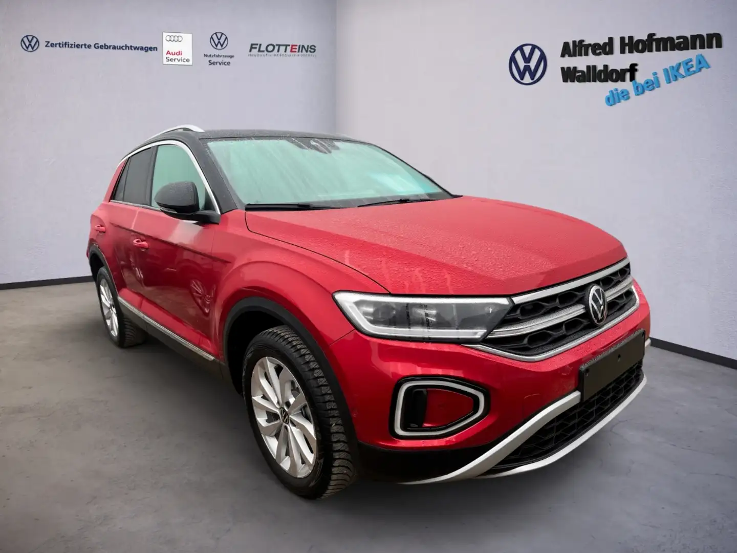 Volkswagen T-Roc 1.5 TSI Style DSG KEYLESS LED NAVI KLIMA LM Rojo - 2