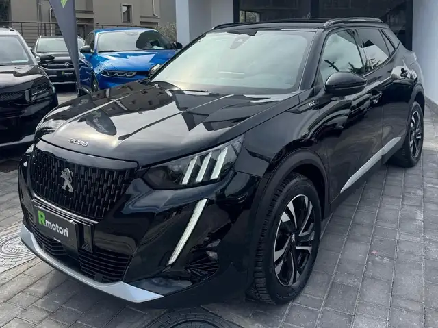 Peugeot 2008 view 2