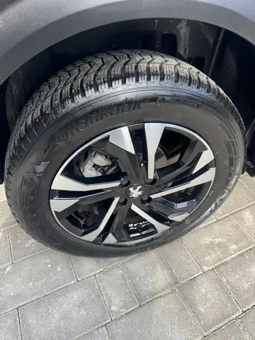 Peugeot 2008 view 13
