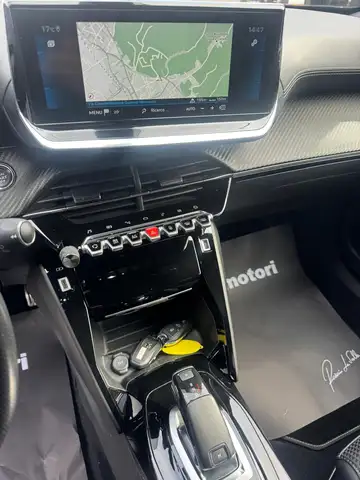 Peugeot 2008 view 6