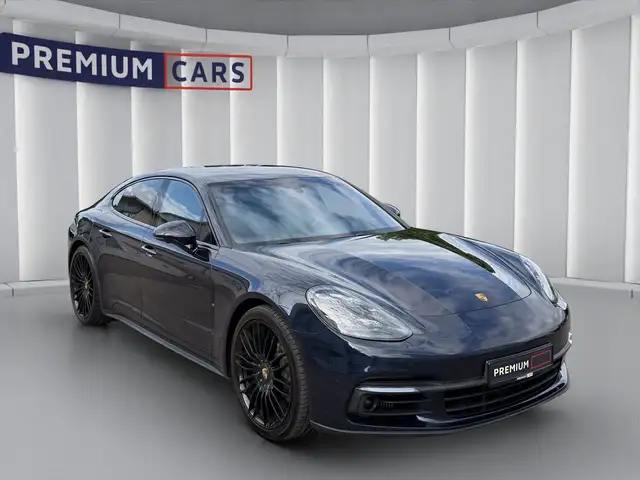 Porsche Panamera view 7