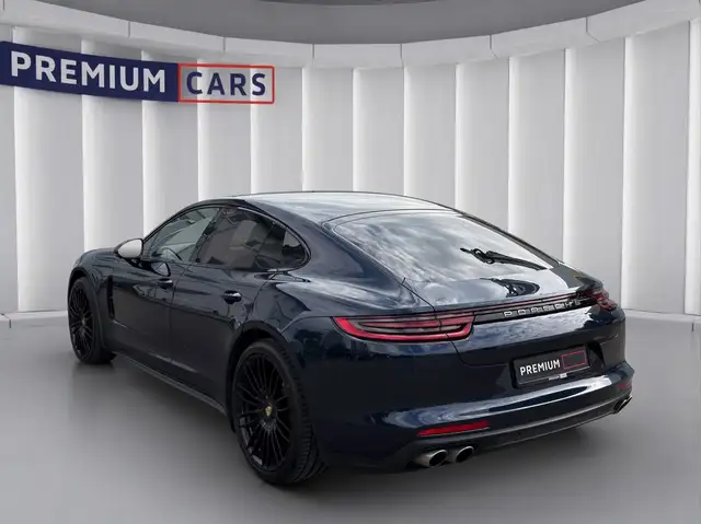 Porsche Panamera view 3