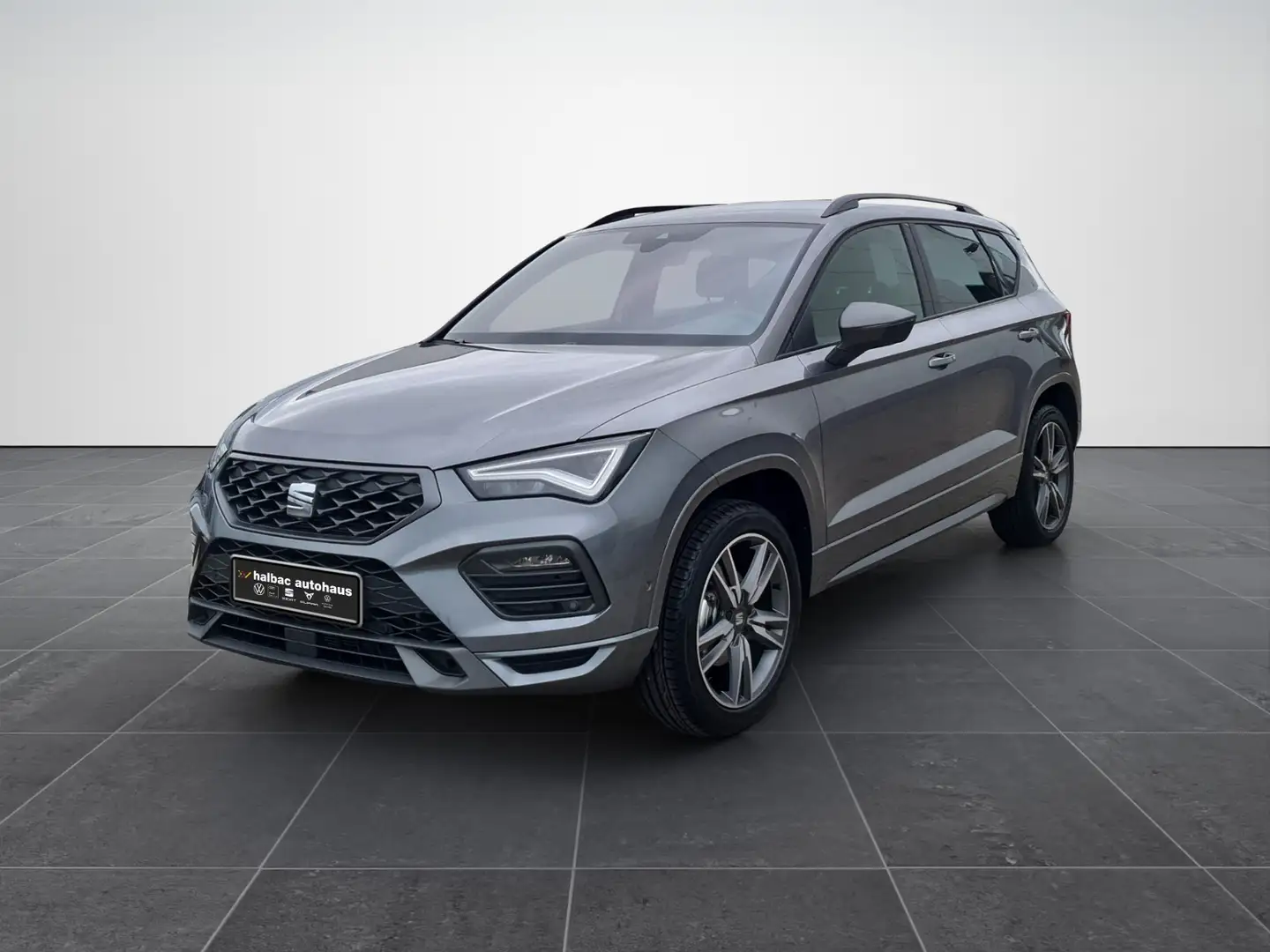 SEAT Ateca 1.5 TSI  FR+NAVI+AHK+VOLLLED+PDC+SHZ+FRONTSCHEIBE Grijs - 2