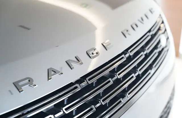 Land Rover Range Rover Sport RANGE ROVER SPORT DYNAMIC HSE P460e Ansicht 3