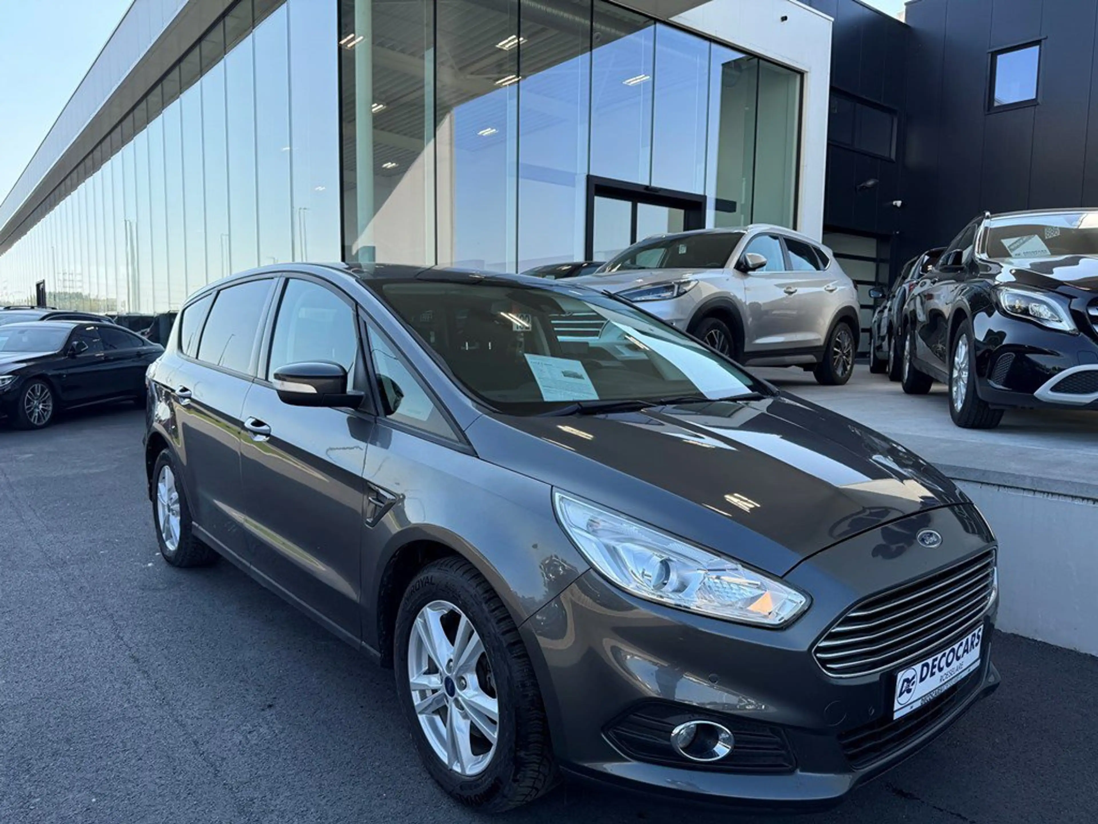 Ford S-Max Zeer mooie wagen * Trekhaak - Navi - Touchscreen * — photo 4