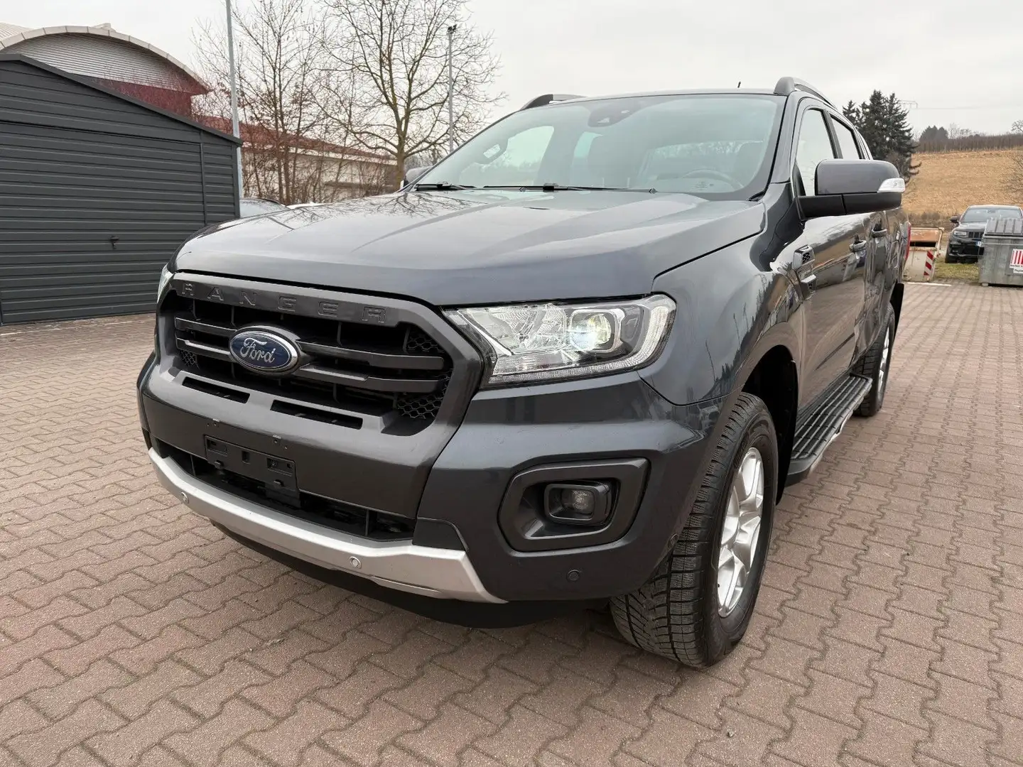 Ford Ranger Wildtrak 2.0 Doka 4x4 Unfallschaden Grau - 1