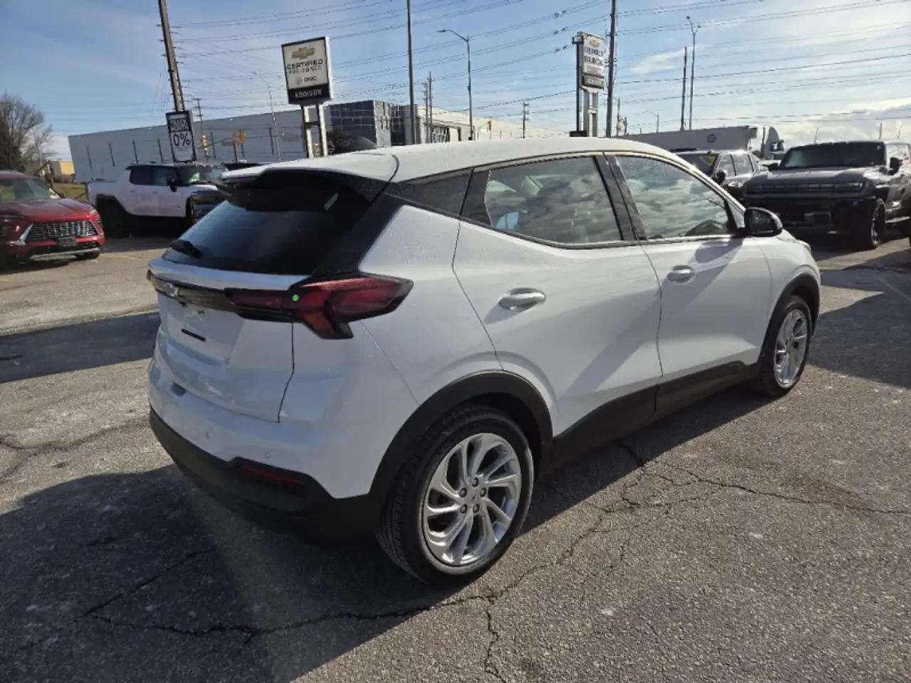 Chevrolet Bolt photo Chevrolet Bolt