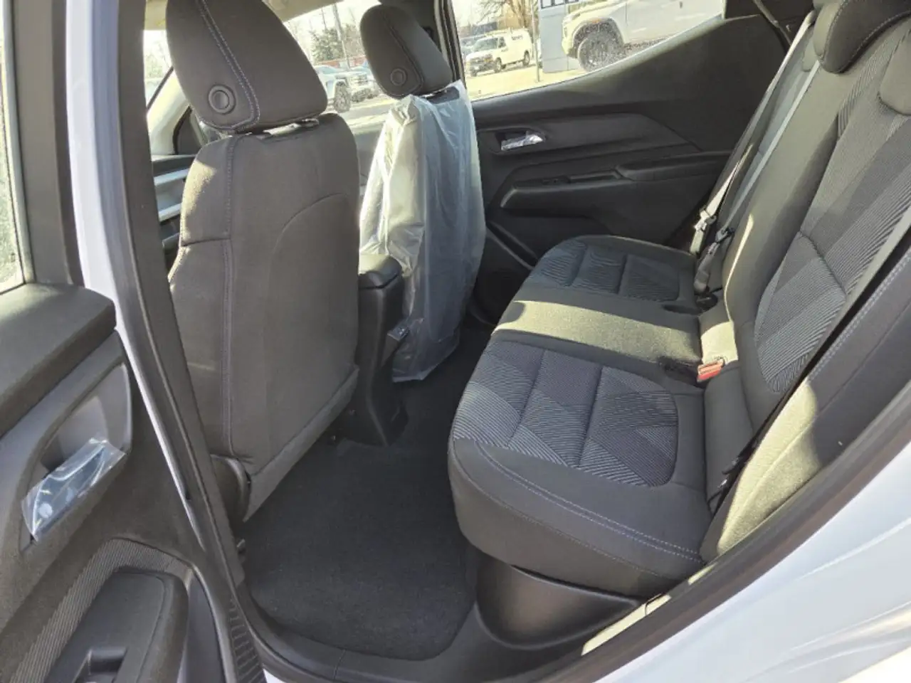 Chevrolet Bolt photo Chevrolet Bolt