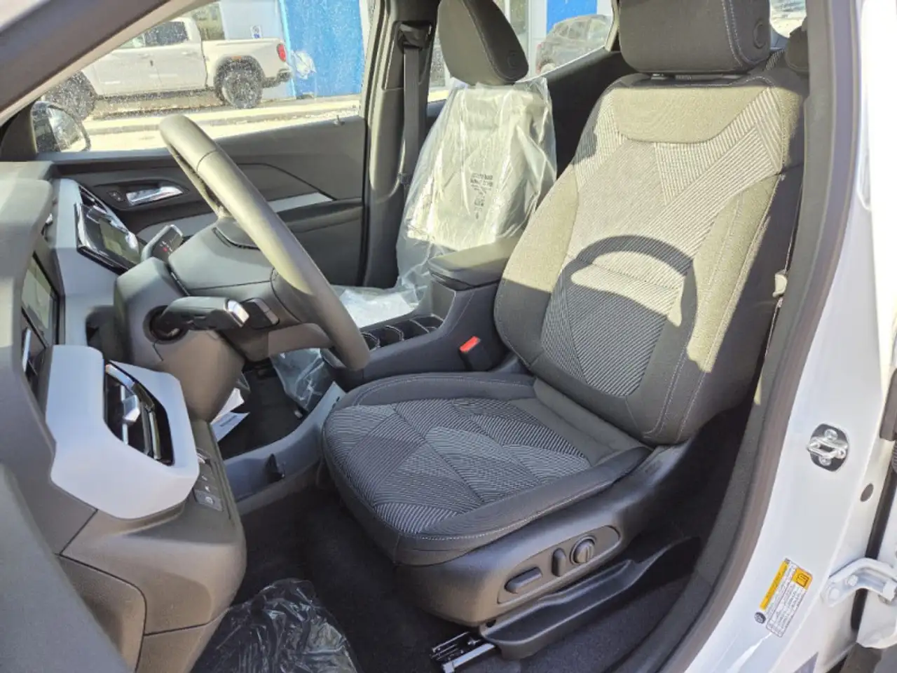 Chevrolet Bolt photo Chevrolet Bolt