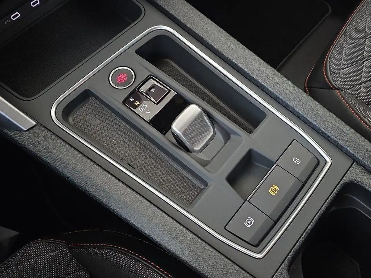SEAT Leon 2026 — фото 15